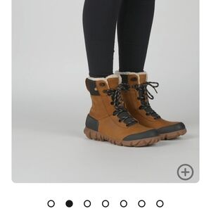 Bogs Arcata Urban Women's Brown Lace-Up Winter Boots with Black Accents NWT